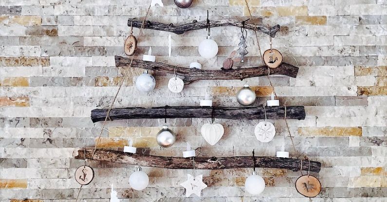 DIY Decor - Photo of Decorations on the Wall